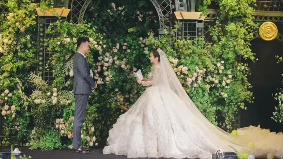 我主持了，我自己的婚禮