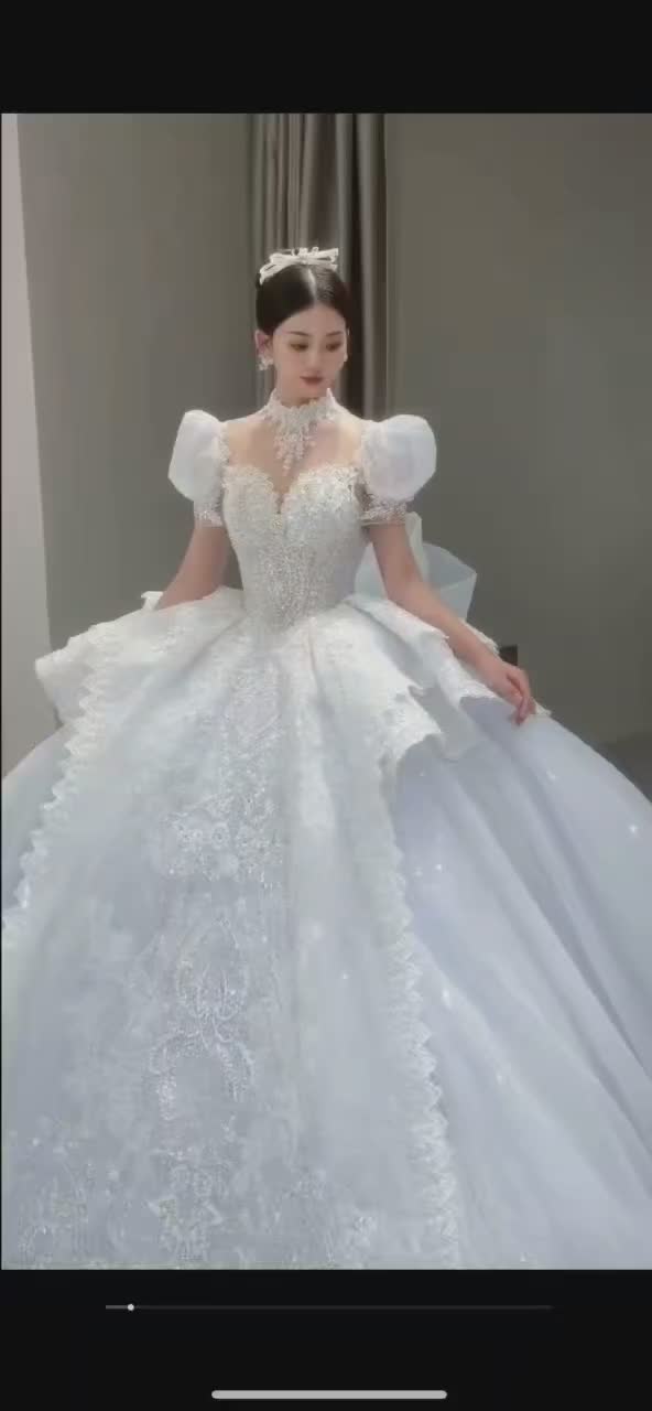 在逃公主冰川蓝婚纱