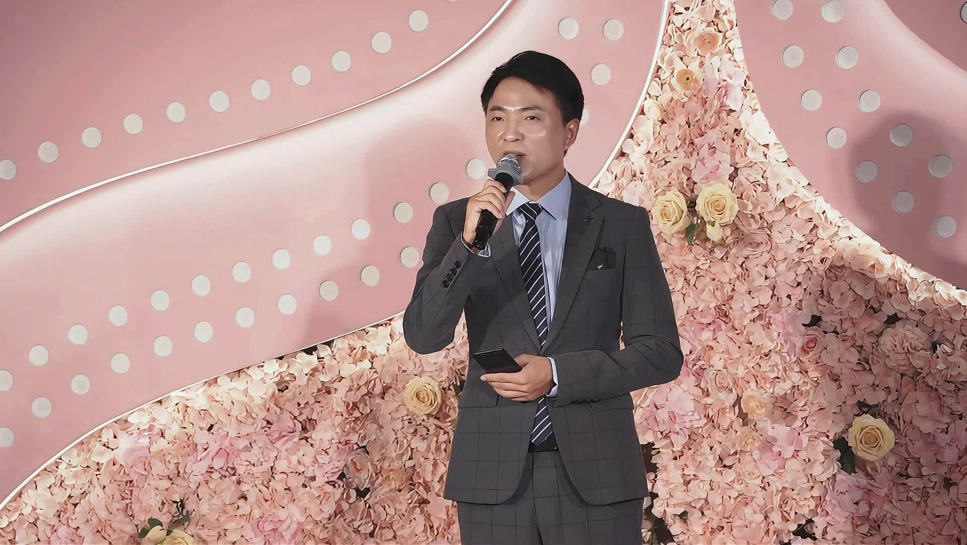 室内西式日常Host