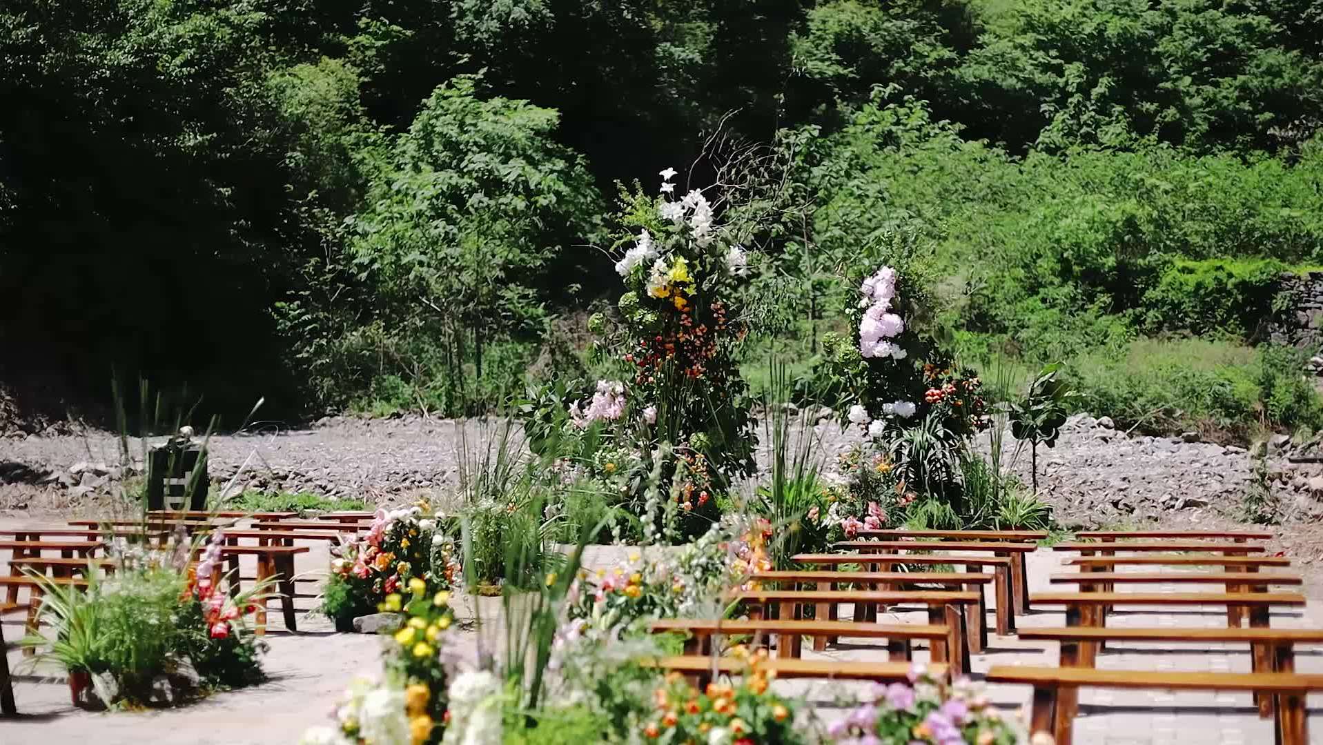 主持顺鑫 目的地婚礼《浮戏山》