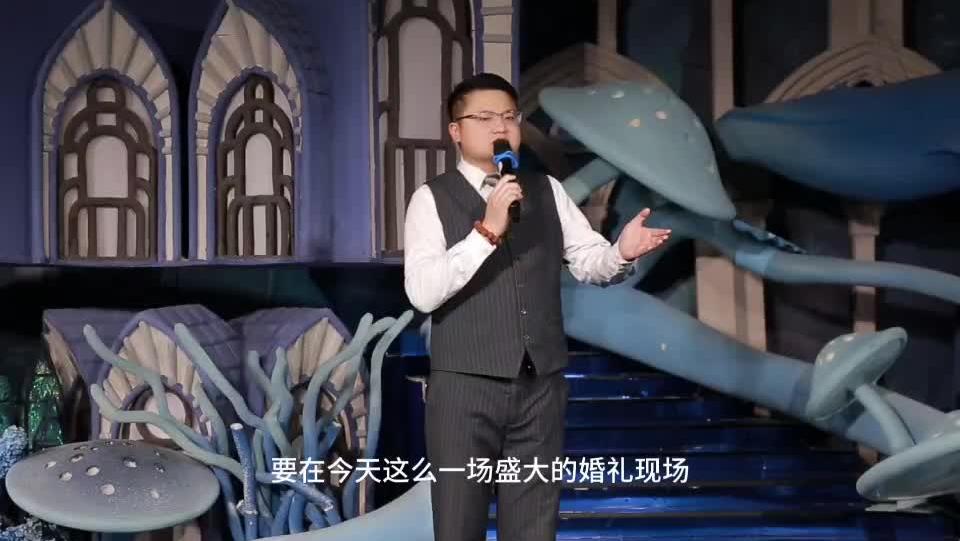 室内蓝色温暖