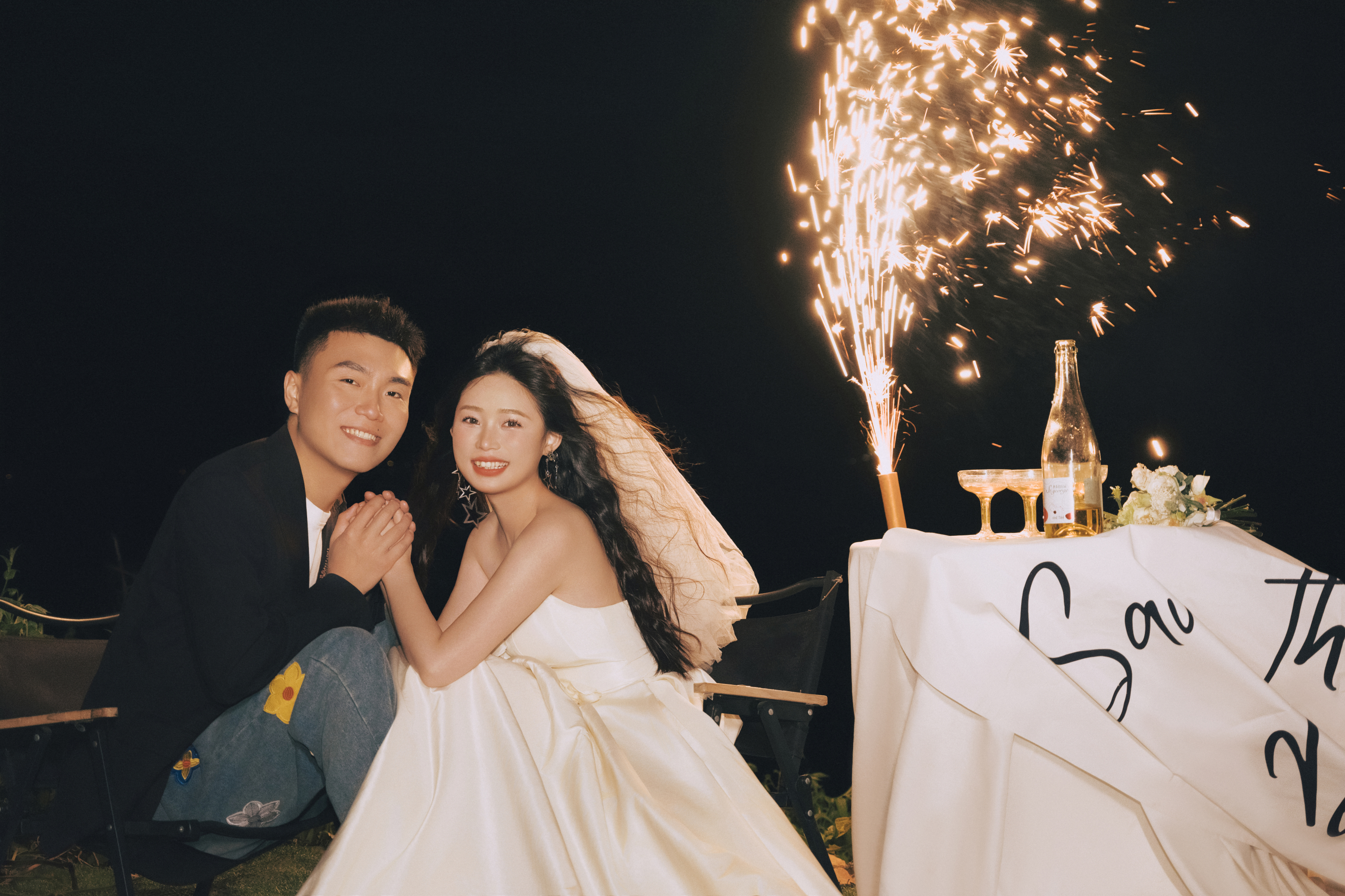 王先生&胡小姐