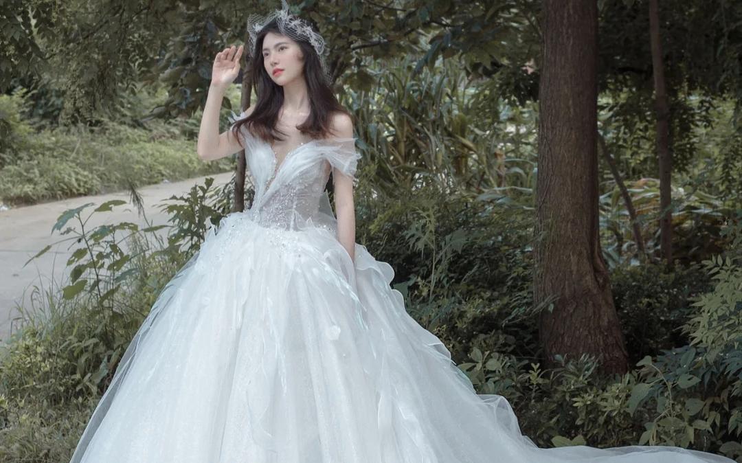 2937雀之灵一字肩 A-J11