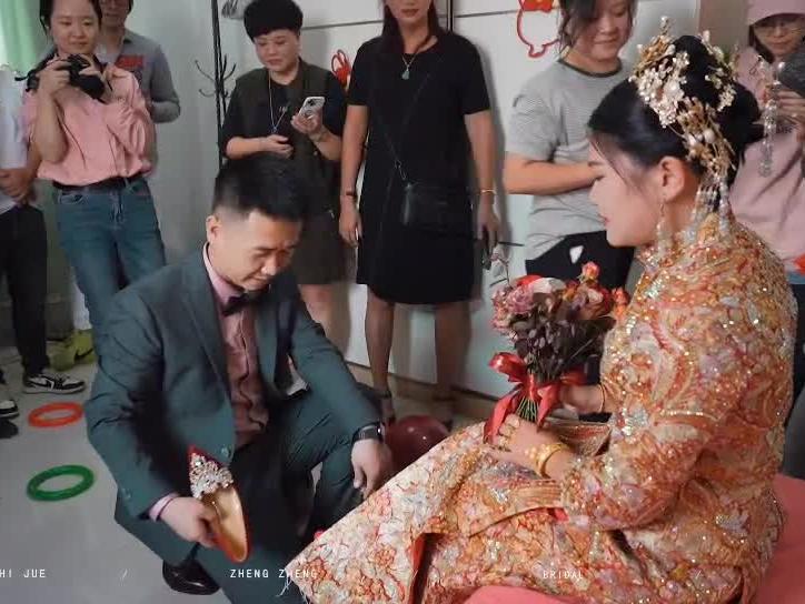 把镜头对准爱的所有