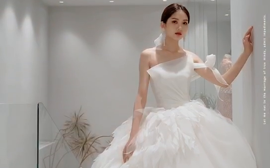 2936轻语 抹胸小清新