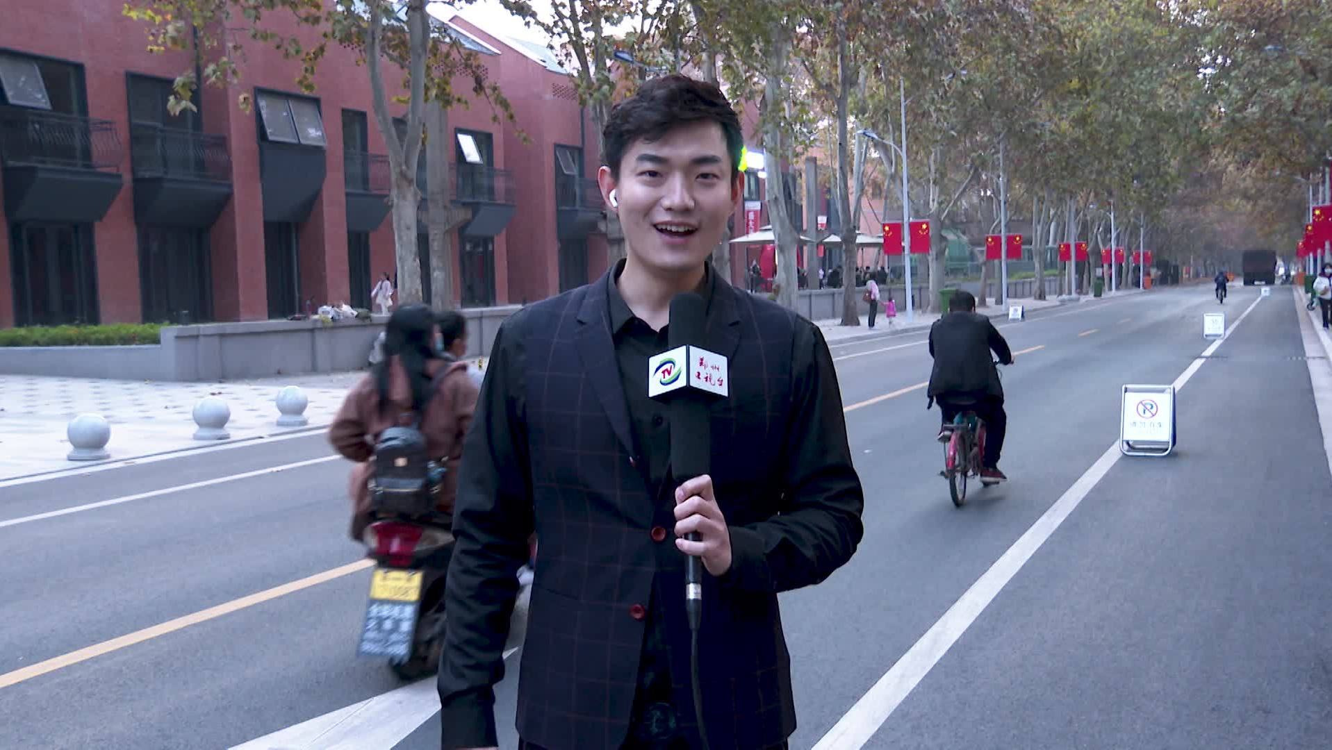 电视主持一镜到底 尽显语言魅力