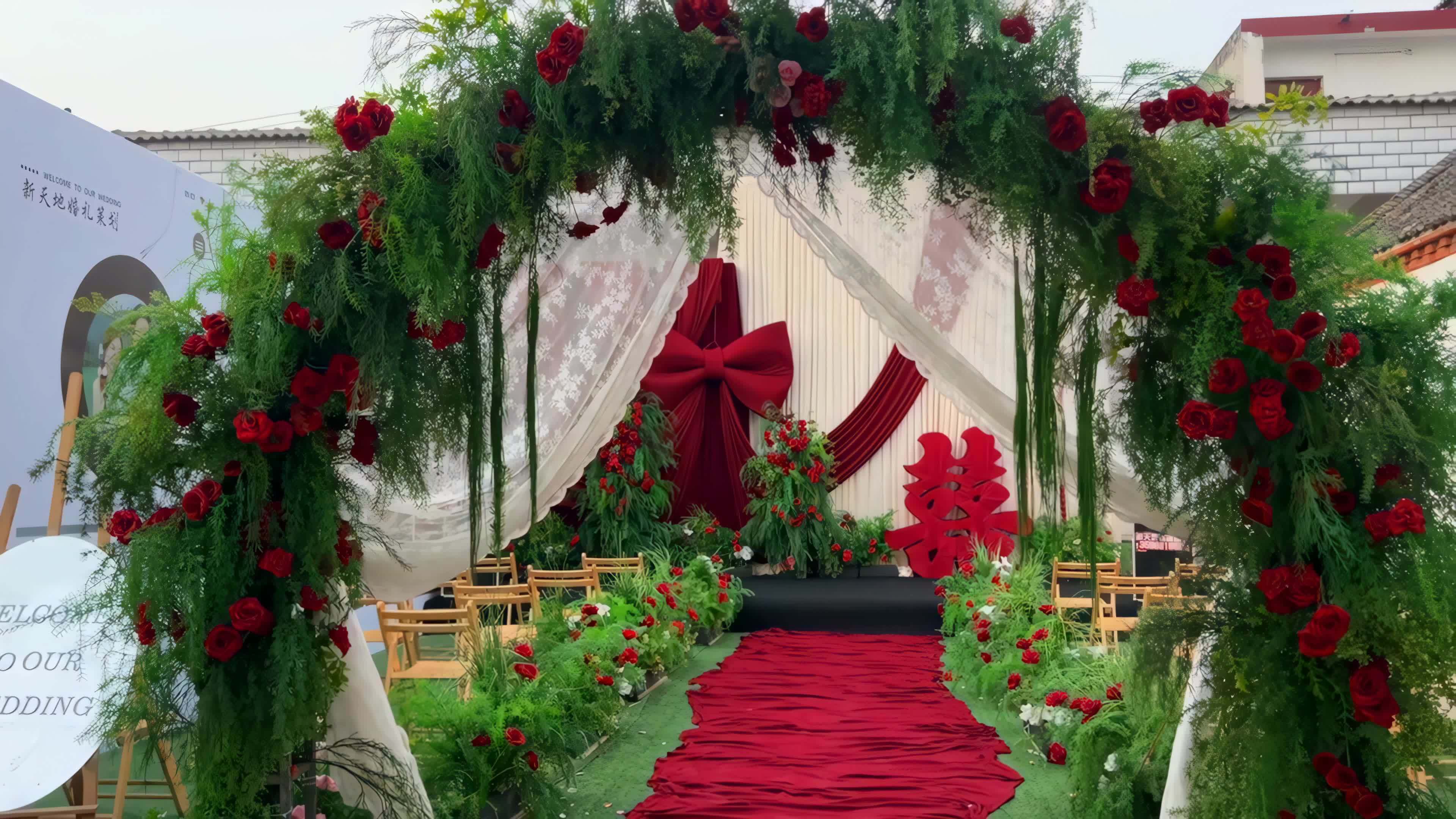 森系簡(jiǎn)約風(fēng)戶外婚禮