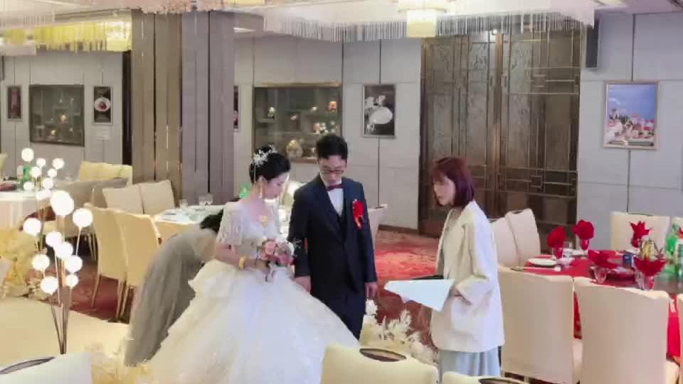 “爱情巴士”