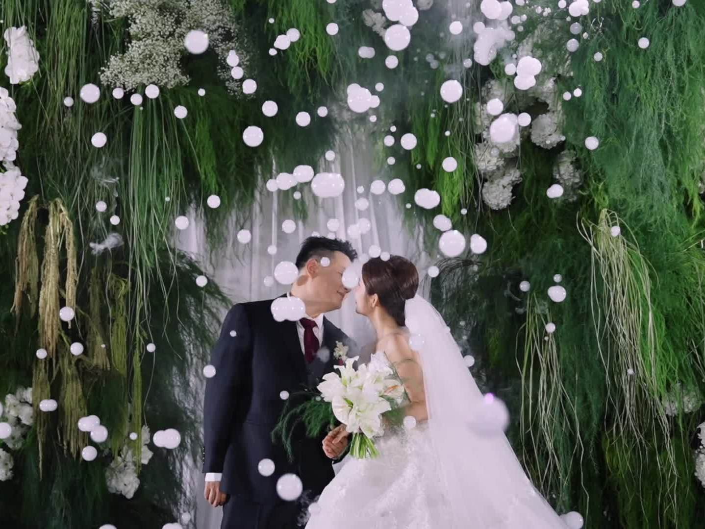 愛在光中 浪漫無盡??