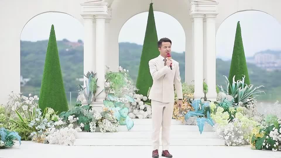 爱情源于一场盛大的重逢