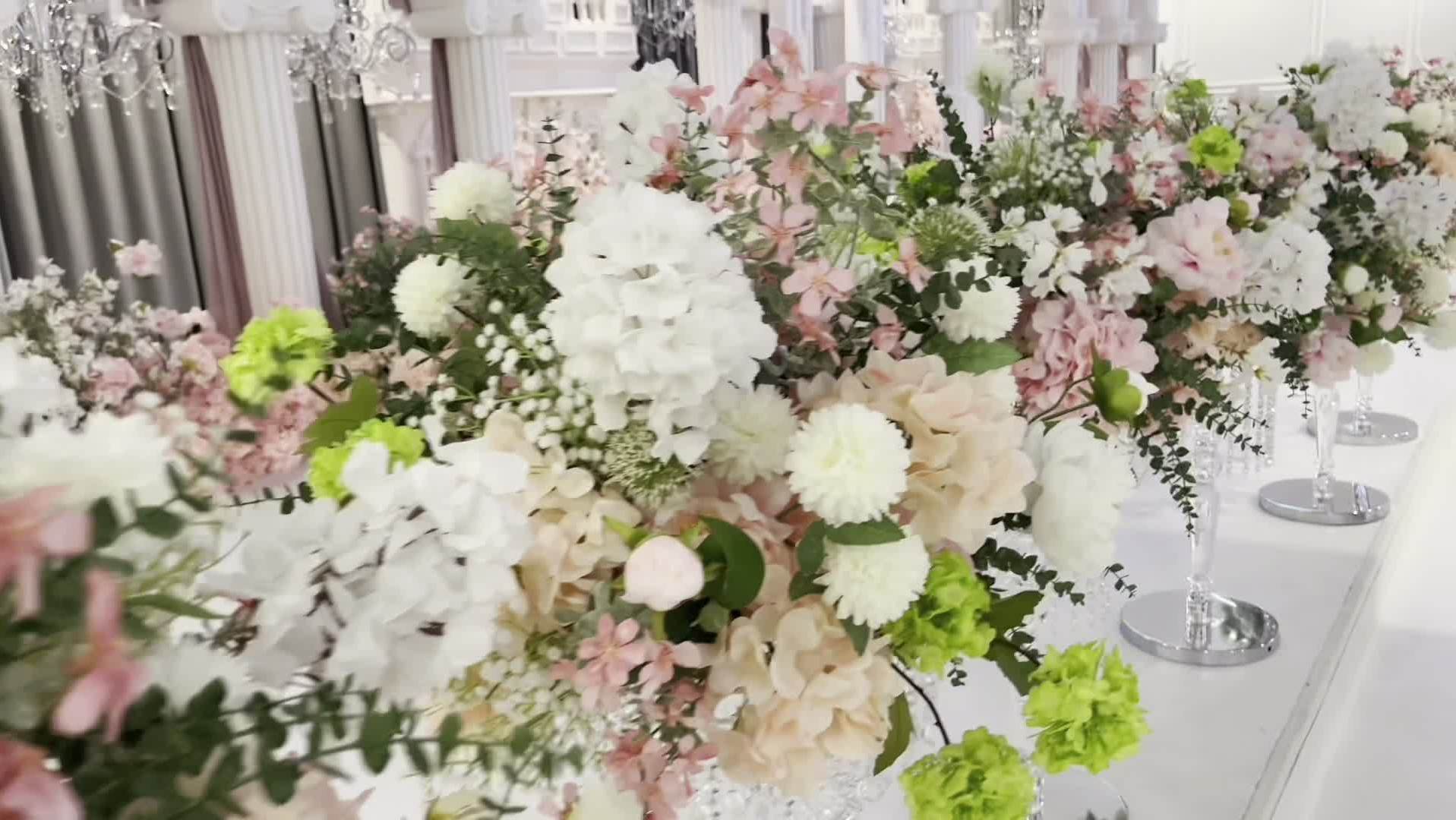 《与君初相识，恰似故人归》