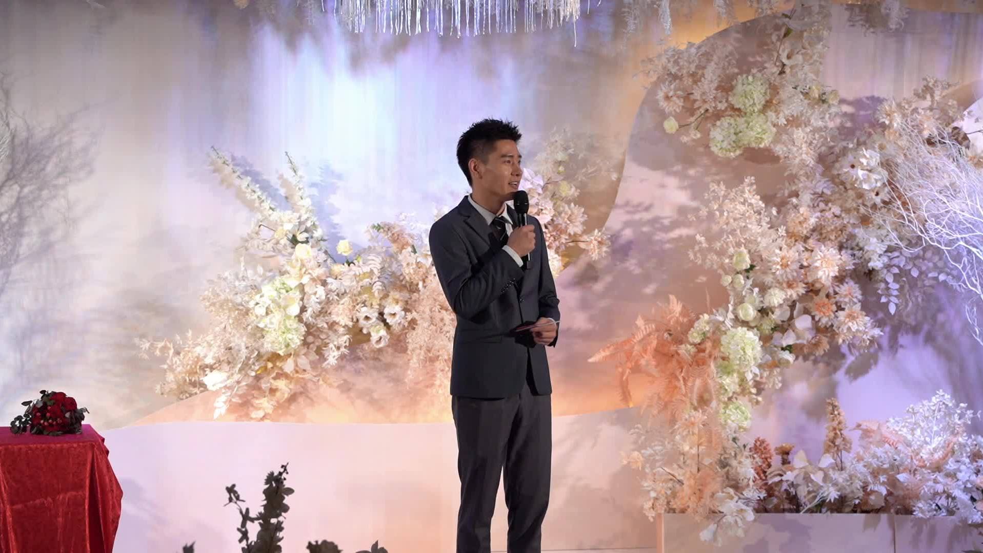 这世界有那么多人 多幸运有了我们