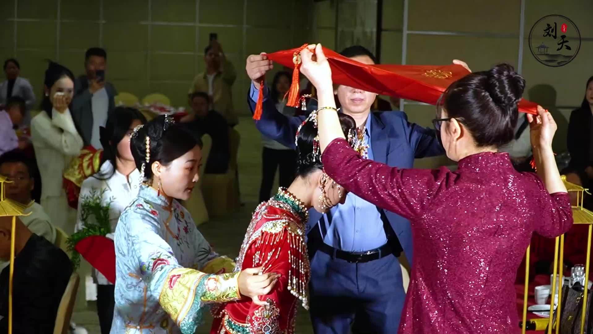 中式出阁